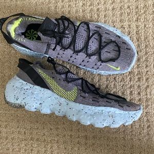 Nike space hippies 04